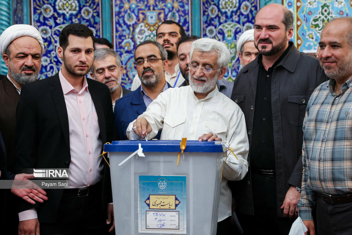 İran'da cumhurbaşkanı seçimi ikinci tura kaldı